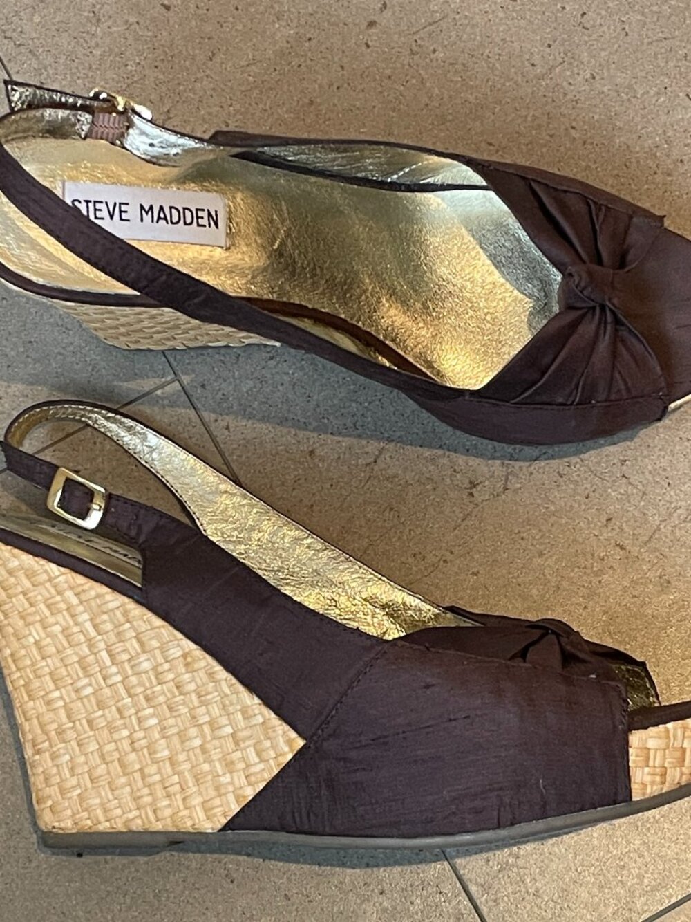 Steve Madden Brown Satin Wedge Platform Peep toe sandals-Size 8.5
